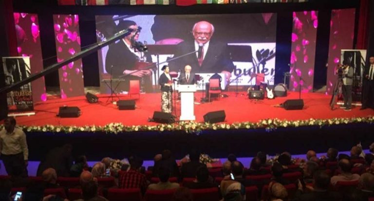 bakan-avci-istanbulensis-siir-festivalinin-kapanis-programina-katildi