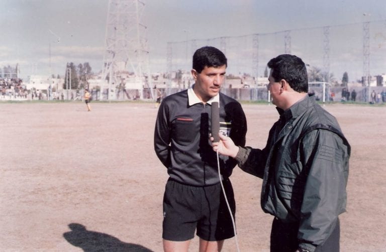 MAHMUT NURETTİN. FİFA KOKARTLI TÜRKMEN HAKEM