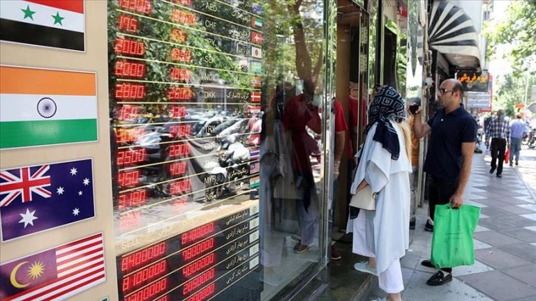 iranda döviz arttı