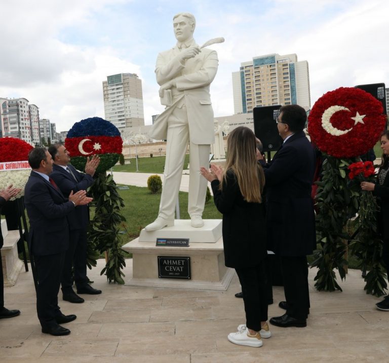 aed8a97b-9e02-4ce6-8e1a-c8e50e2f506b