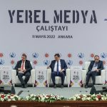 Yerel Medya Çalıştayı Cumhurbaşkanlığı İletişim Başkanlığı Konferans Salonu'nda düzenlendi. Dezenformasyonla Mücadele ve Medya adlı panelde BTK Başkan Yardımcısı Gazali Çiçek (solda), Yeni Şafak Gazetesi Genel Yayın Yönetmeni Hüseyin Likoğlu (sol2), Kişisel Verileri Koruma Kurumu Başkan Yardımcısı Cihan Kanlıgöz (ortada), Haber 7 Genel Yayın Yönetmeni Osman Ateşli (sağ2) ve BİK İlan Hizmetleri Müdür Yardımcısı Ümit Mert (sağda) konuşma yaptı. ( Muhammet Fatih Oğraş - Anadolu Ajansı )