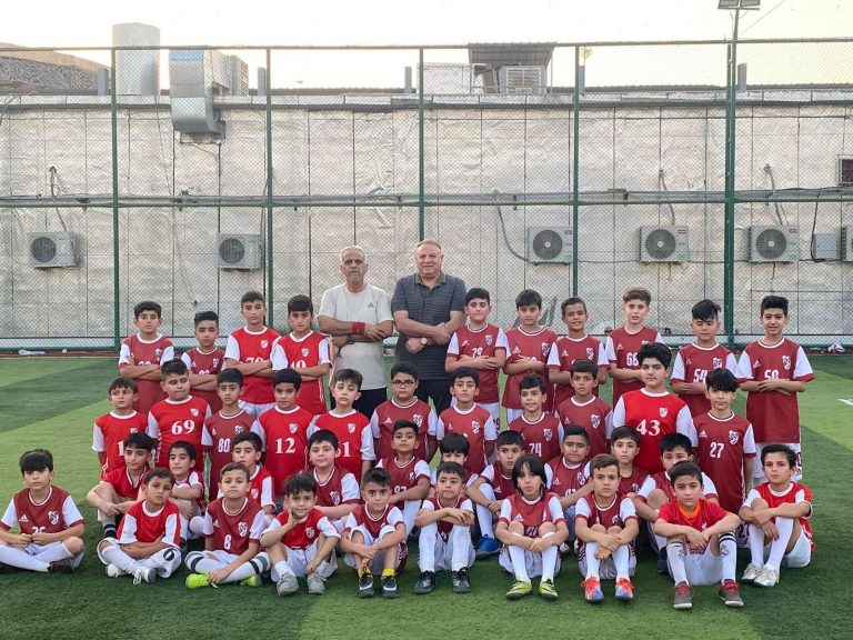 b9eb1888-2cf8-4a83-a584-b9c3e787a42f