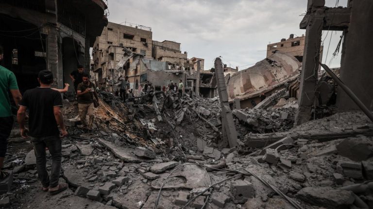 es-sati-camp-in-gaza-aa-2120513