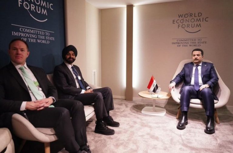 The-Iraqi-Prime-Minister-Mohammed-Shia-Al-Sudani-and-officials-from-the-World-bank-including-the-President-of-the-World-Bank-Ajay-Banga.-Photo-PMO-850x560