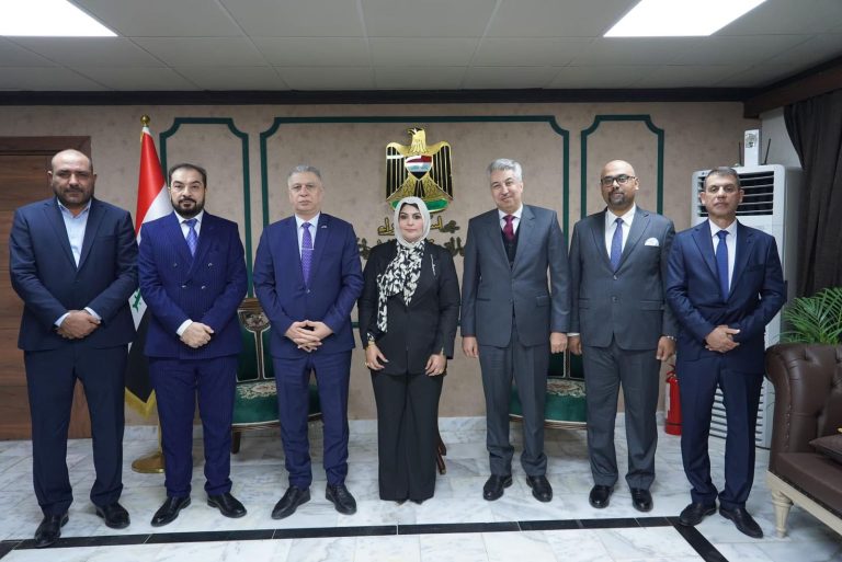 98ecfcc4-3964-40bd-98d7-f063264534f6