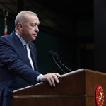 Cumhurbaşkanı Recep Tayyip Erdoğan, Cumhurbaşkanlığı Külliyesi'nde gerçekleştirilen Kabine Toplantısı sonrasında basın mensuplarına açıklamada bulundu. ( TCCB / Mustafa Kamacı - Anadolu Ajansı )