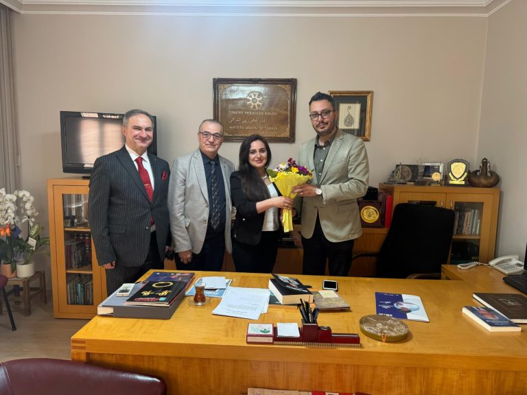 3cc11d82-8256-40e8-a2fe-7a11f0c08892