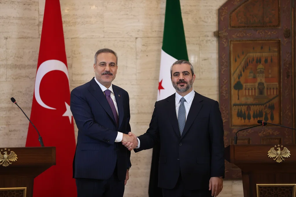 aa-20260913-42458363-42458351-disisleri-bakani-fidan-suriyeli-mevkidasi-seybani-ile-samda-bir-araya-geldi